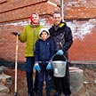 Рукам работа – душе праздник!  Субботник 24 апреля 2021 года на приходе храма Живоначальной Троицы в Чертанове