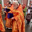 Литургия и Крестный ход в понедельник Светлой седмицы в храме Ризоположения на Донской