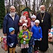 Пасхальное поздравление многодетных семей в храме Живоначальной Троицы в Чертанове