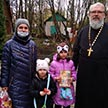 Пасхальное поздравление многодетных семей в храме Живоначальной Троицы в Чертанове