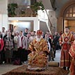 Божественная Литургия и заупокойная лития на 9 мая