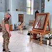 Встреча настоятеля храма Державной иконы Божией Матери в Чертанове игумена Митрофана с представителем воинского подразделения, которому на приходе регулярно оказывается помощь