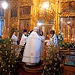 Навечерие Рождества Христова в храме Положения Ризы Господней состоялось торжественное богослужение