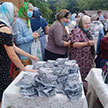 Раздача подарков в праздник «День Крещения Руси»