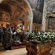 Вечерня с выносом Плащаницы Спасителя