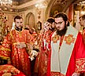 Епископ Бронницкий Фома возглавил Божественную литургию в храме Ризоположения на Донской в день престольного праздника