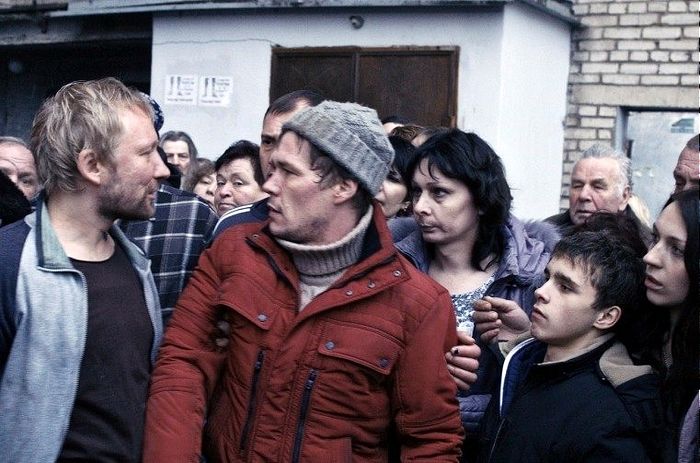Кадр из фильма «Дурак» 
