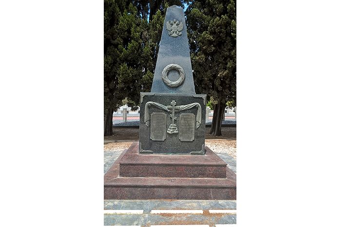 Памятник нашим соотечественникам
